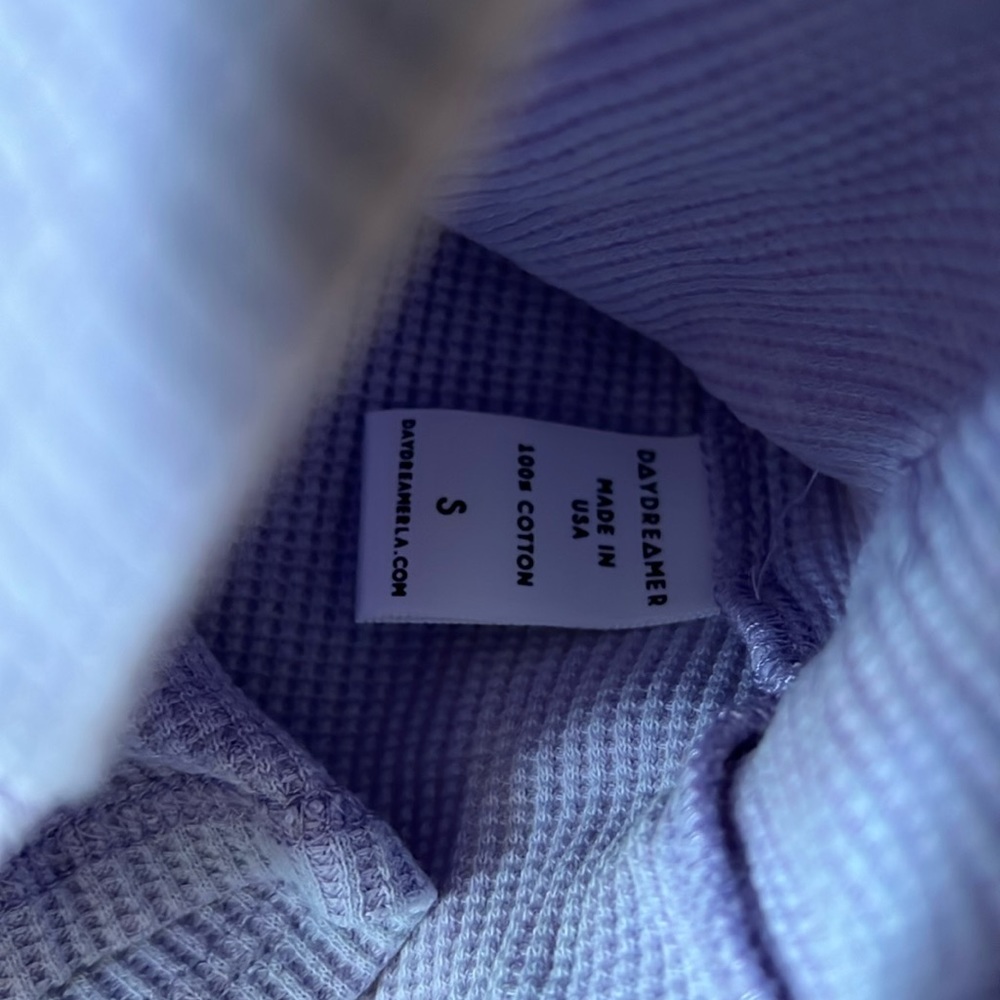 Daydreamer Long Sleeve Cold Shoulder Crop Top in Green Meadow Mineral - Picture 4 of 10